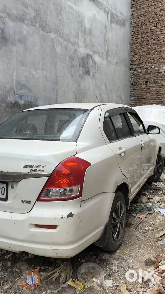 Maruti Suzuki Dzire Lxi 2011