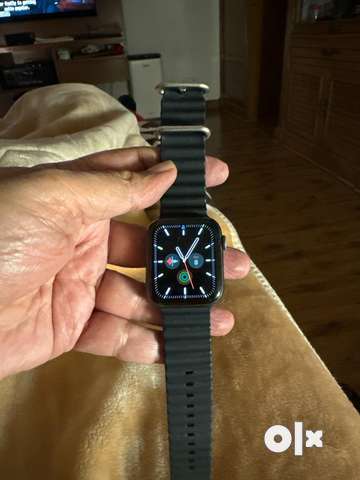 Apple watch series store 4 gps black