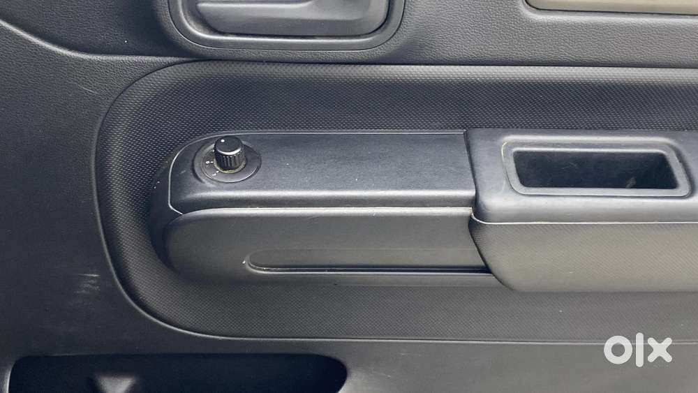 Mahindra Thar Lx Hard Top Petrol Mt 4wd, 2021, Petrol