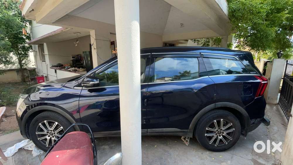 Mahindra Xuv700 Petrol 2025