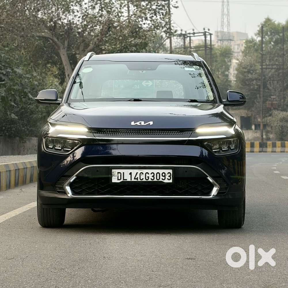 Kia Carens 1.4 Luxury Plus Dct 7 Str, 2022, Petrol