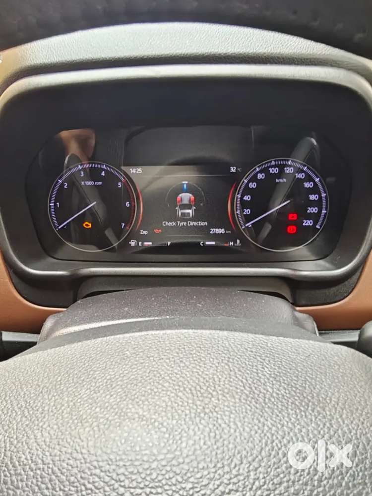 Mahindra Scorpio-n 2.0 Z8 Petrol Mt 2025