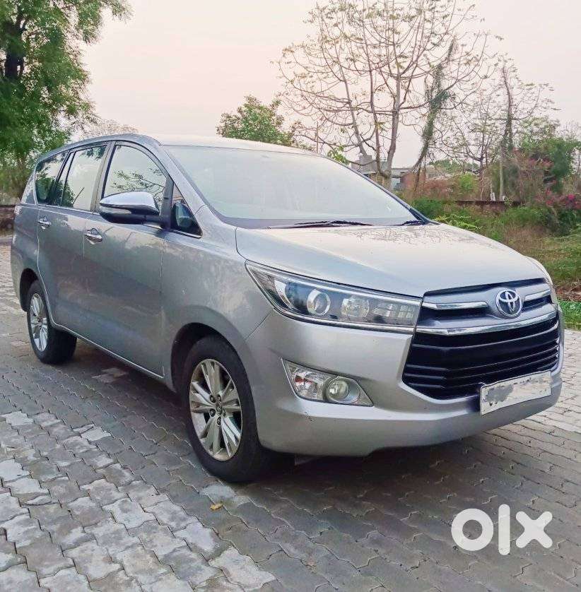 Toyota Innova Crysta 2.8z Automatic, 2016, Diesel