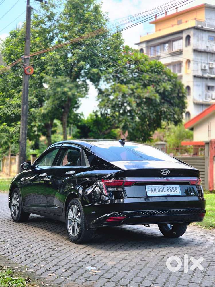 Hyundai Verna 1.5 Sx Vtvt, 2024, Petrol