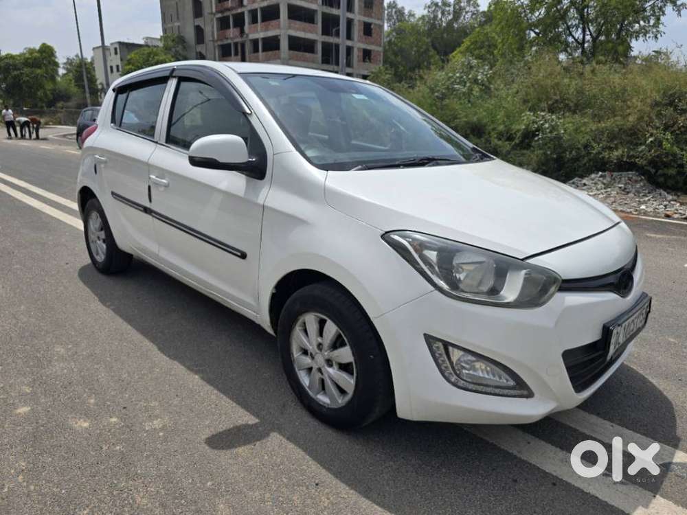 Hyundai I20 Sportz 1.2 Bs-iv, 2013, Cng & Hybrids