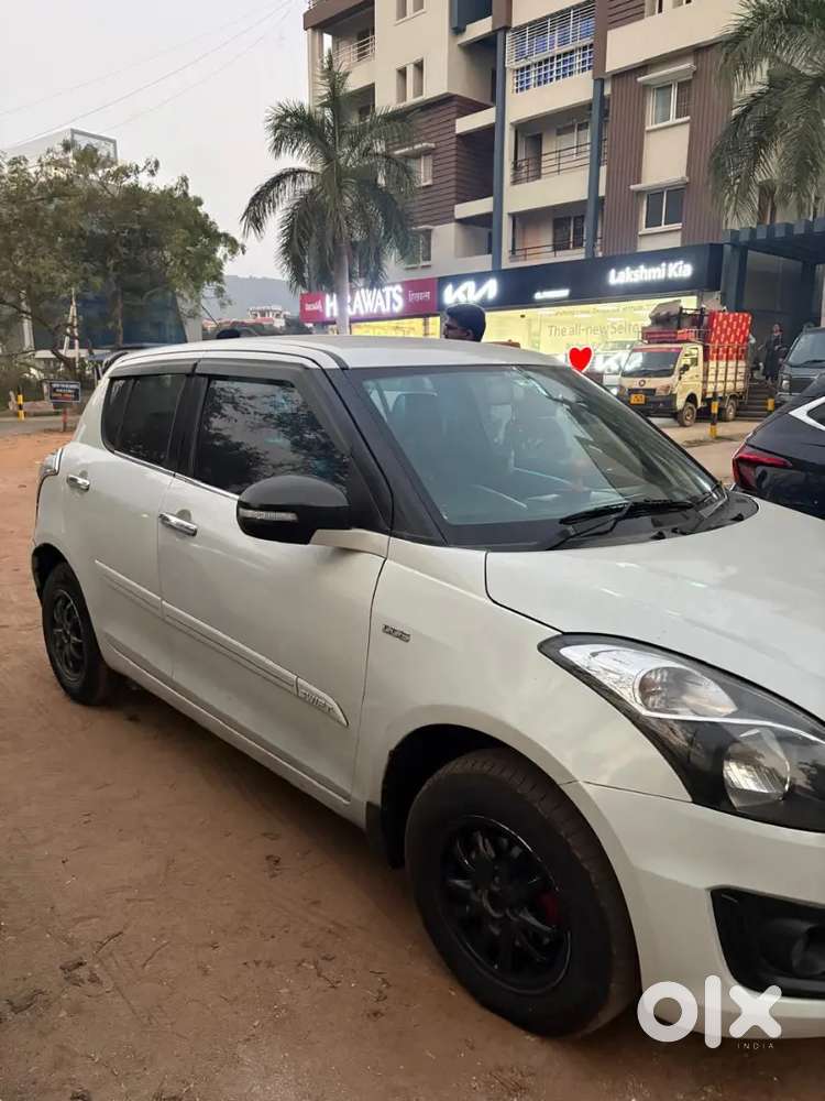 Maruti Suzuki Swift 2012 Diesel 140000 Km Driven