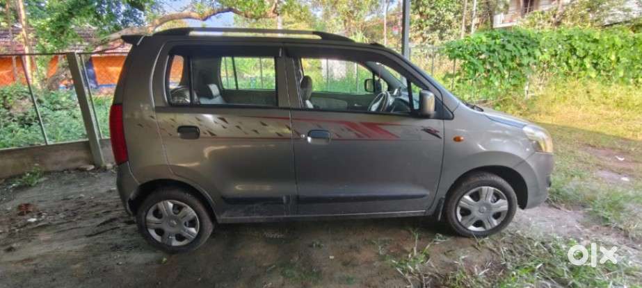 Maruti Suzuki Wagon R Vxi 1.0, 2016, Petrol