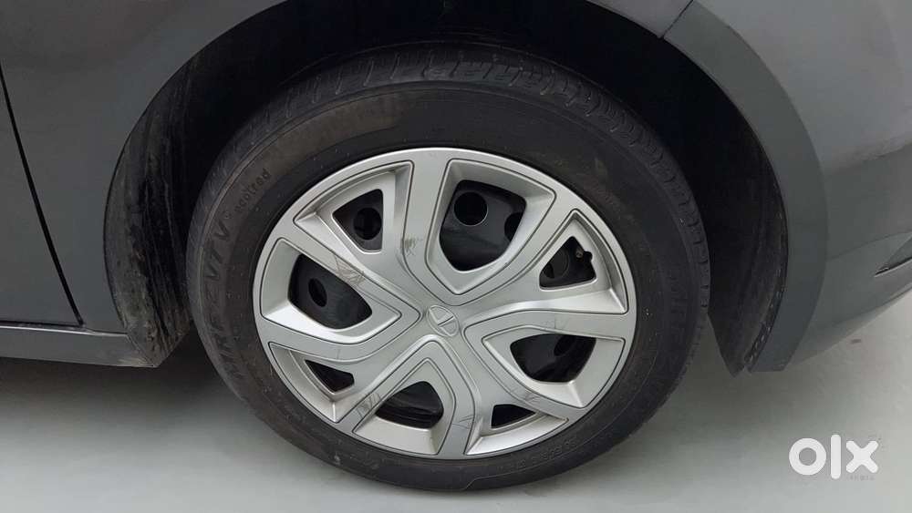 Tata Altroz 1.2 Xt, 2022, Petrol