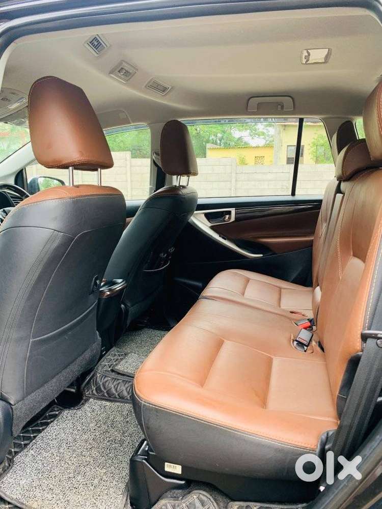 Toyota Innova Crysta 2.4 G Mt 8s, 2022, Diesel