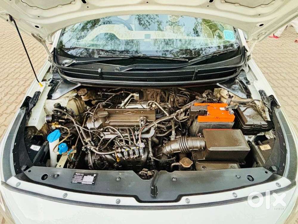 Hyundai New I20 1.2 Sportz Mt, 2015, Cng & Hybrids