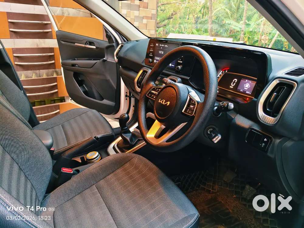 Kia Sonet 2022 Petrol 34000 Km Driven.