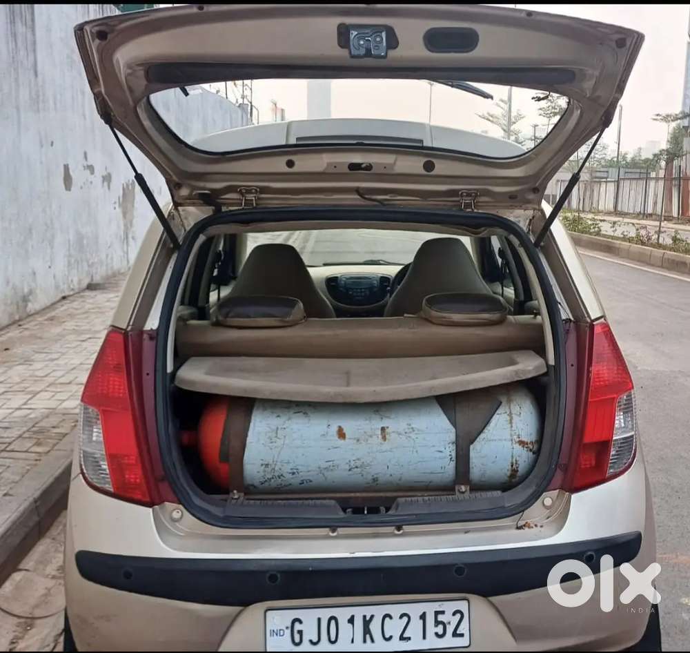 Hyundai I10 Sportz 2010 Car