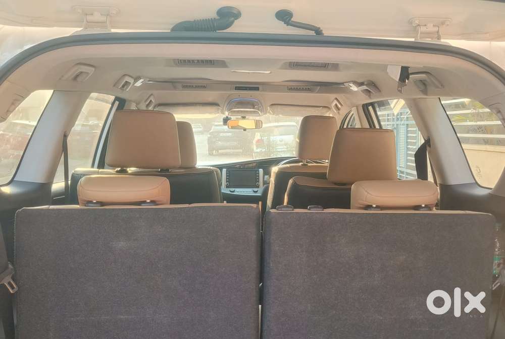 Toyota Innova Crysta