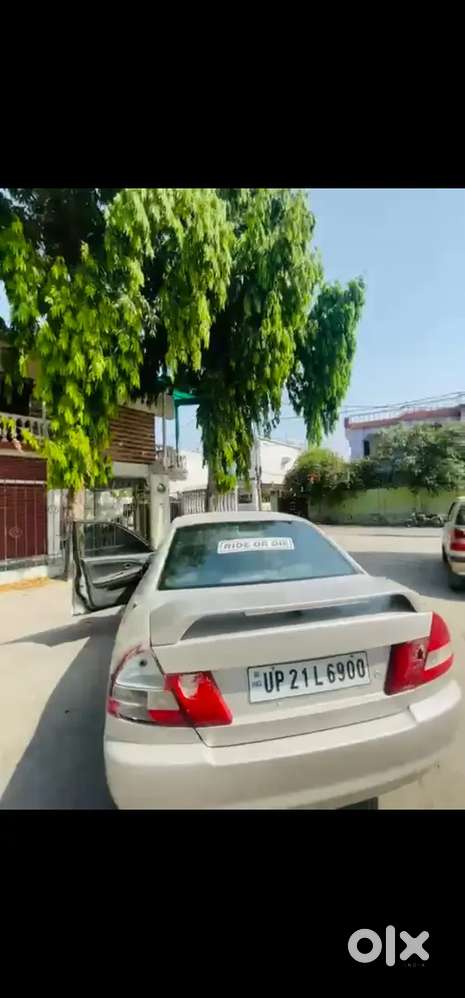 Mitsubishi Lancer Glxi