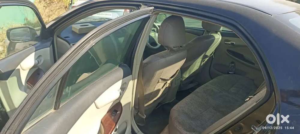 Toyota Corolla Altis 2011 Diesel