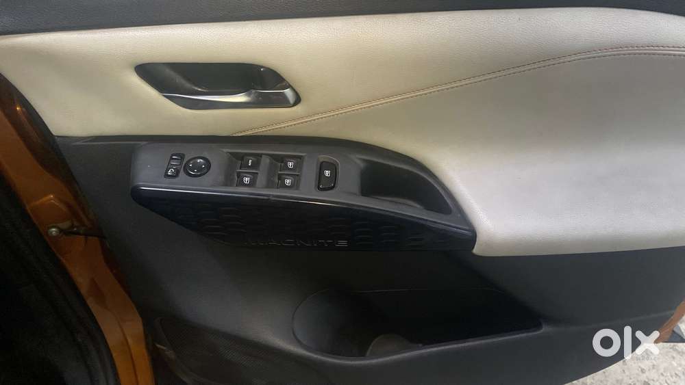 Nissan Magnite Kuro Edition 1.0 Petrol Mt, 2024, Petrol