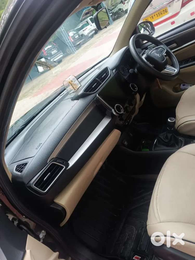 Honda Amaze 1.2 Petrol 2023 Army Officer Car