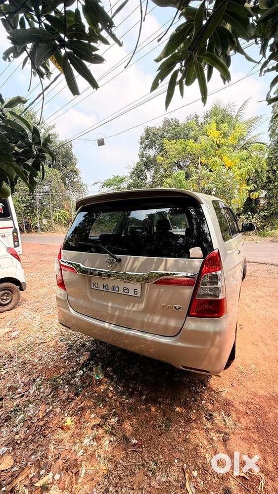 Toyota Innova 2013 Diesel 148000 Km Driven