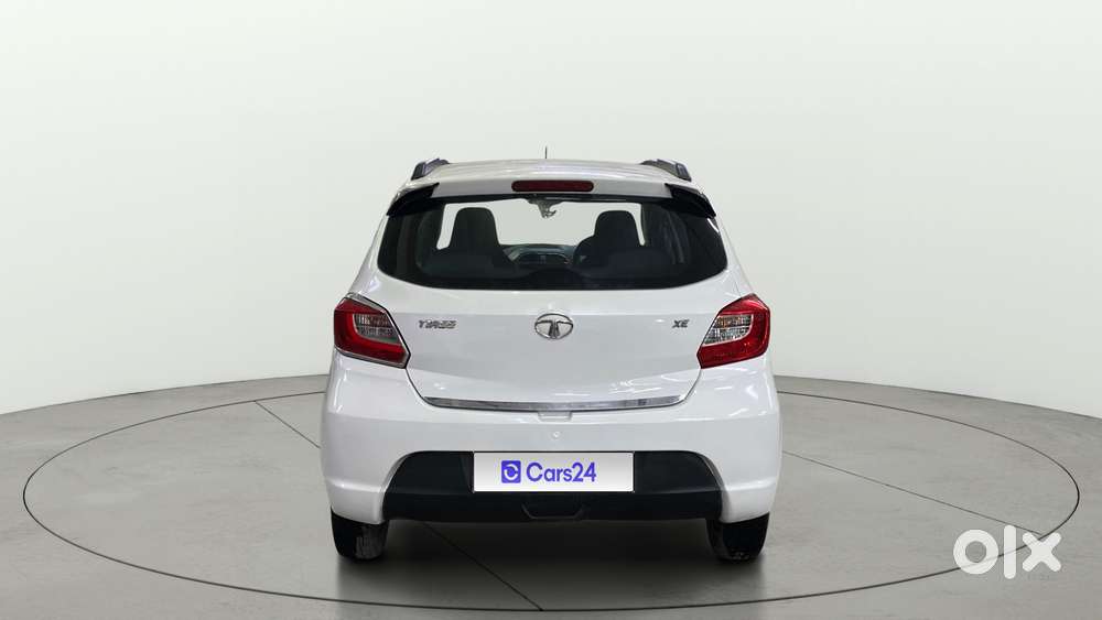 Tata Tiago Xe, 2017, Petrol