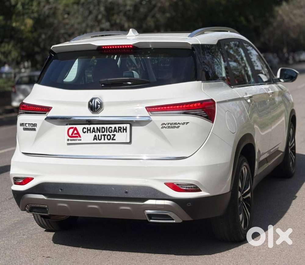 Mg Hector Plus 1.5 Sharp Turbo Cvt 6 Str, 2022, Petrol