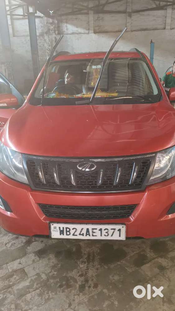 Mahindra Xuv500 2.2 W10 2015 All Papers Ok Tax Till 2030