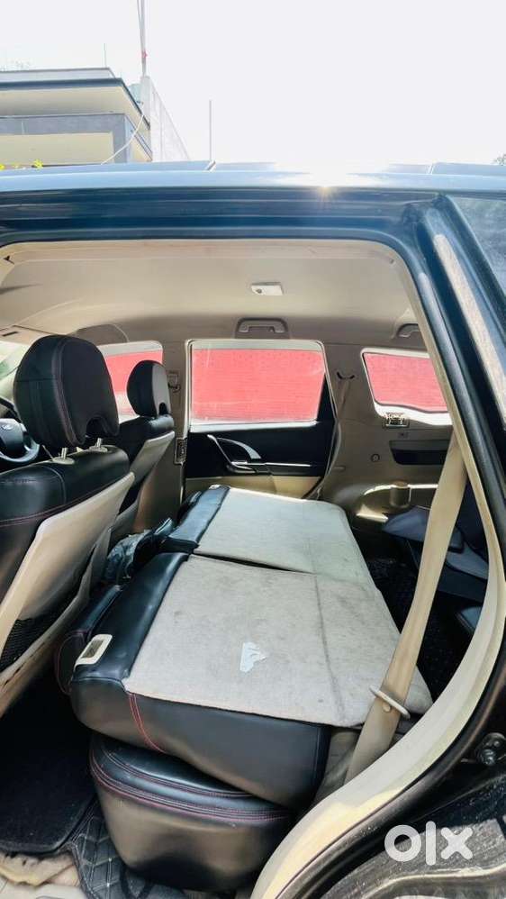 Mahindra Xuv500 2018 Diesel 80912 Km Driven Well Maintained