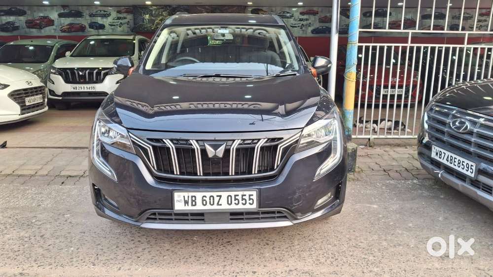 Mahindra Xuv700 Ax 5 Petrol Mt 7 Str (e), 2022, Petrol