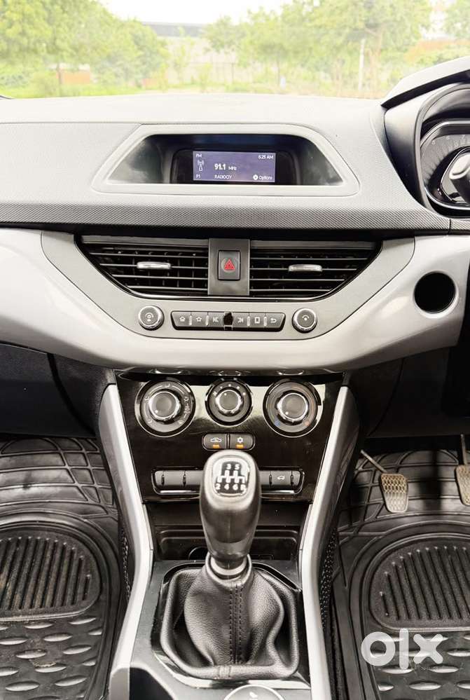 Tata Nexon 1.2 Revotron Xm (s), 2023, Petrol