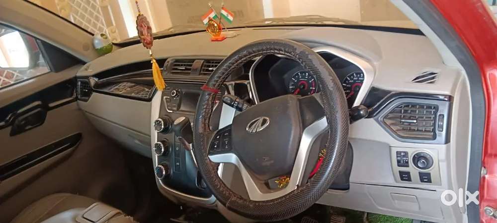 Mahindra Kuv 100 2016