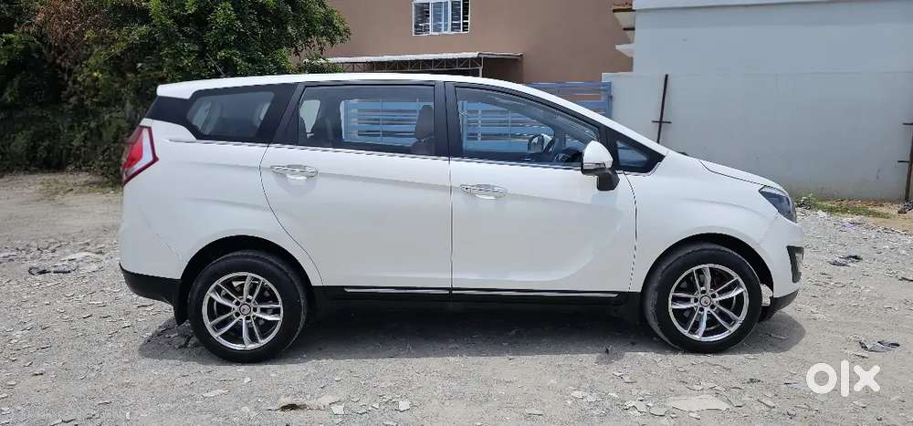 Mahindra Marazzo M6 Diesel 2018