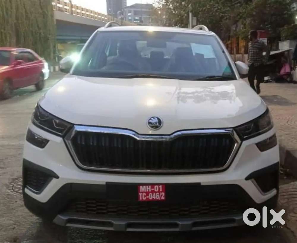 Skoda Kushaq 1.0 Tsi Ambition Automatic Petrol White 17400 K  Feb 2022