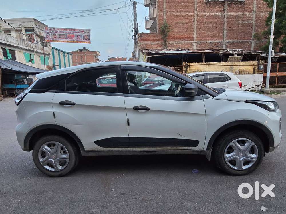 Tata Nexon 1.2 Revotron Xm (s), 2020, Cng & Hybrids
