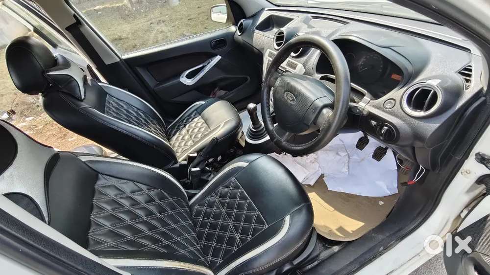 Ford Figo Diamond White Colour  2011