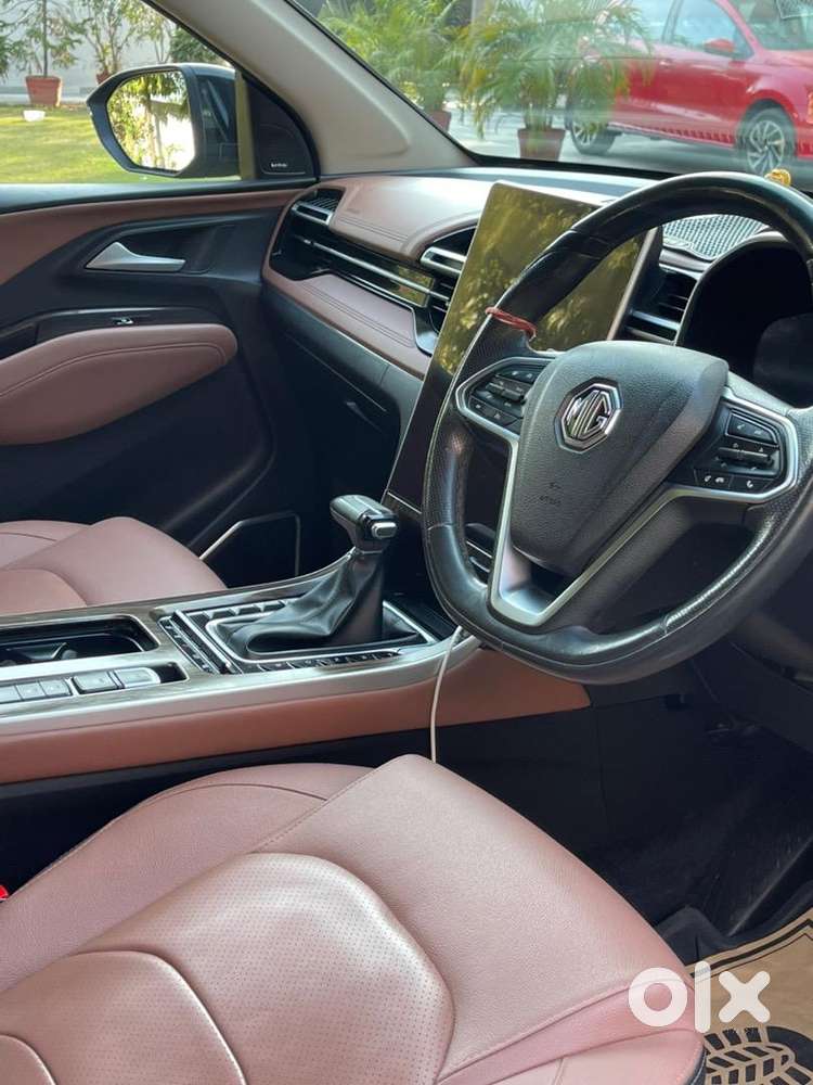 Mg Petrol Automatic 2023