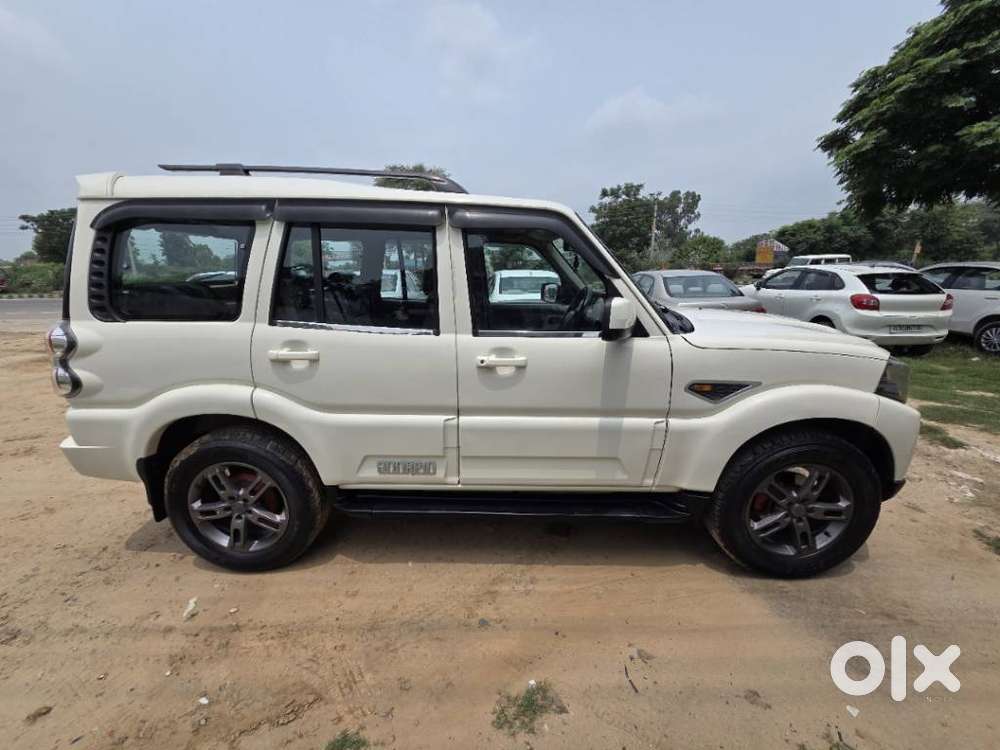 Mahindra Scorpio S6 Plus, 2015, Diesel
