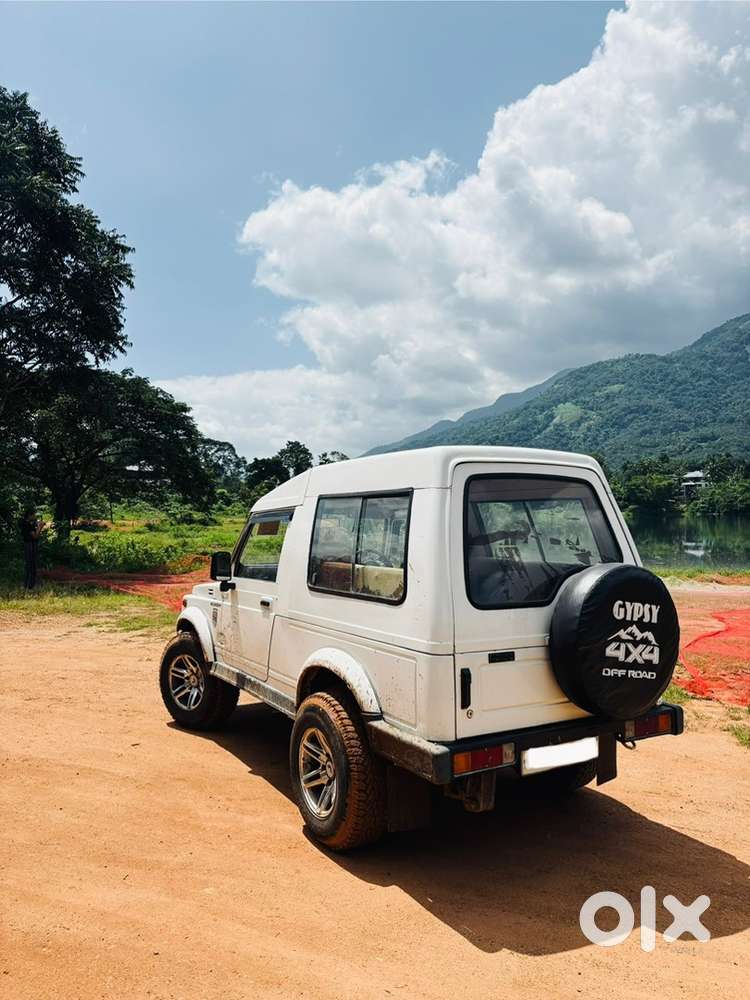 Maruti Suzuki Gypsy Petrol 2011