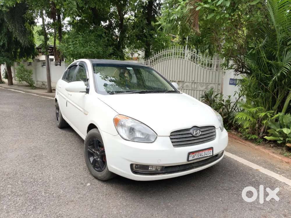 Hyundai Verna Crdi Vgt 200 Hu7