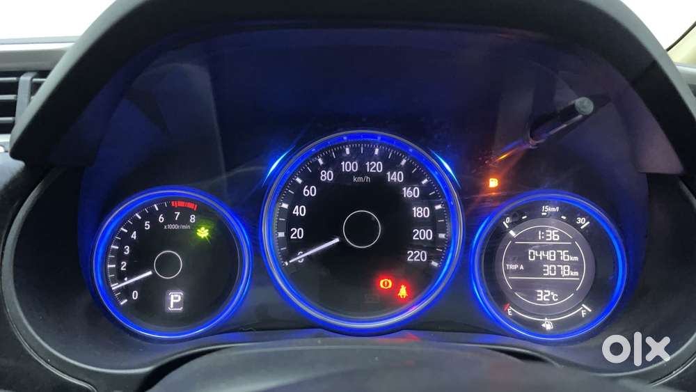 Honda City I-vtec Cvt Zx, 2015, Petrol