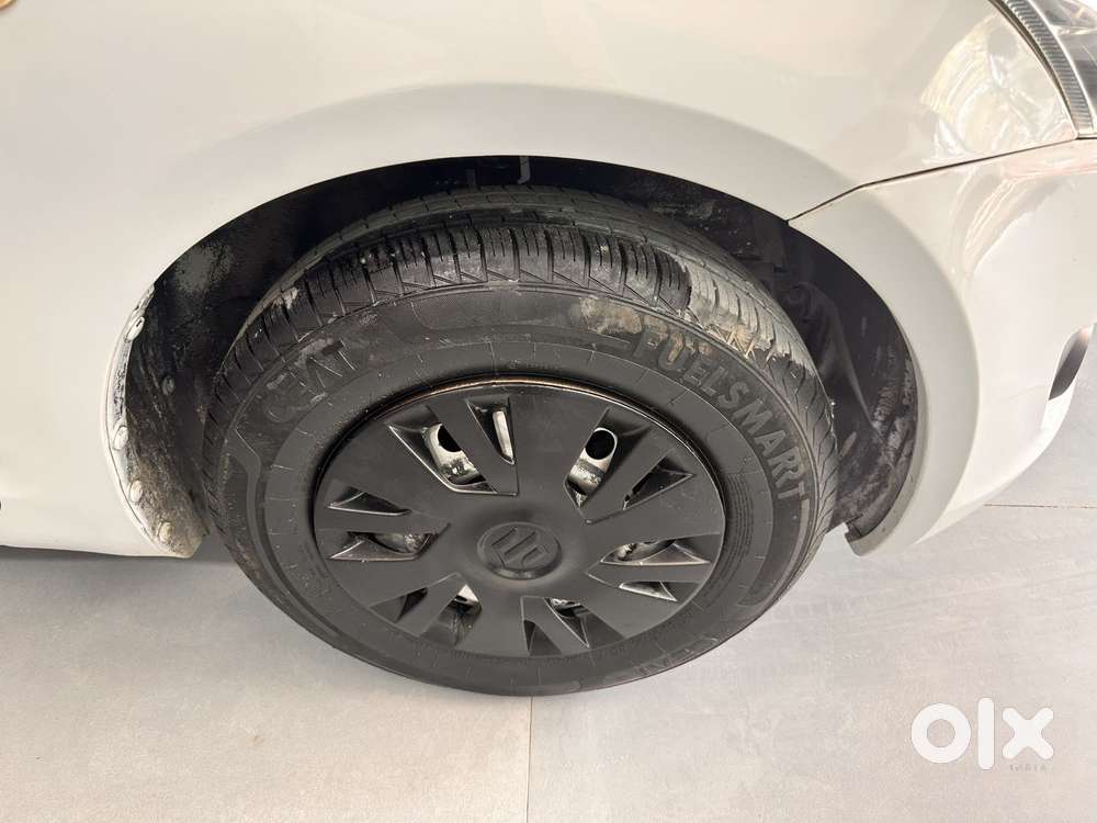 Maruti Suzuki Swift Lxi Option, 2011, Petrol