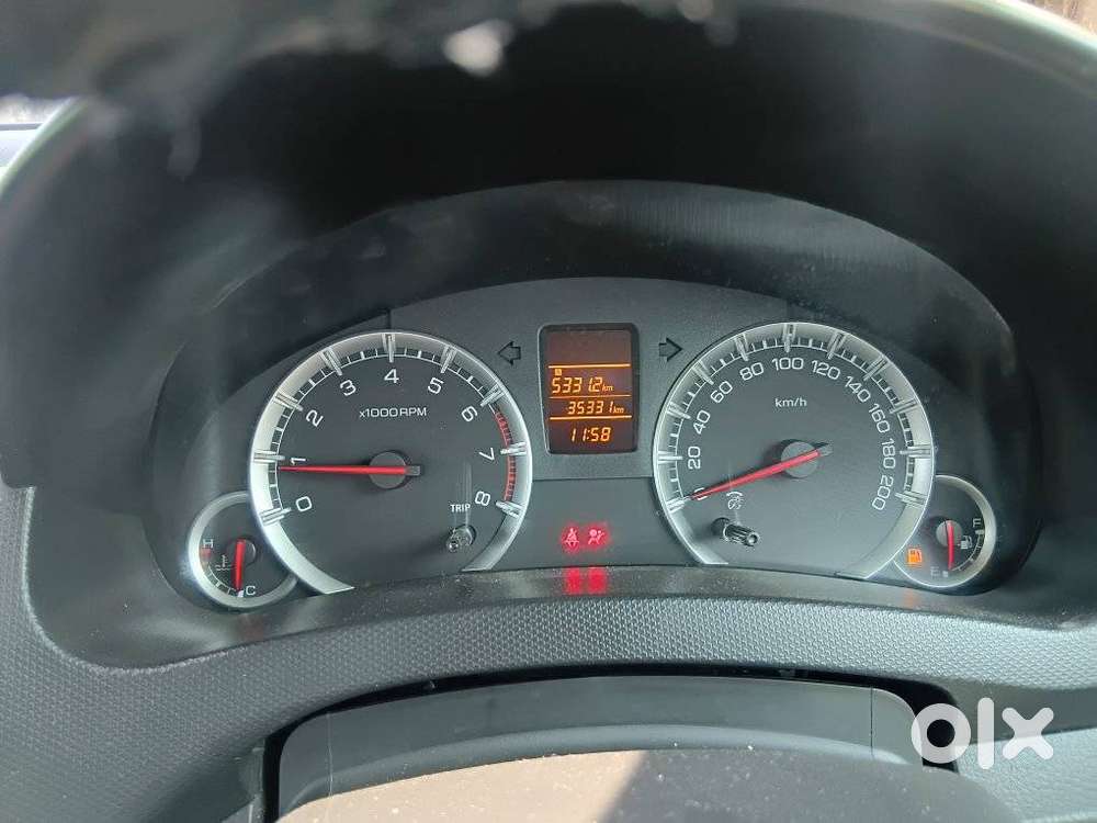 Maruti Suzuki Swift Vxi + Manual, 2017, Petrol