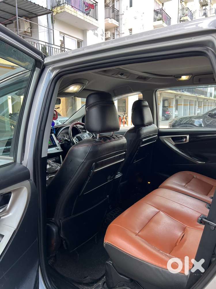 Toyota Innova Crysta 2016 Diesel Manual