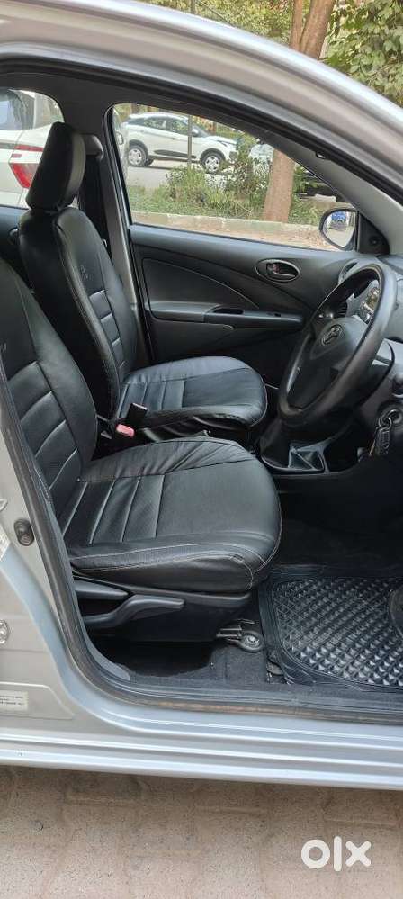 Toyota Etios Liva 2013-2014 G, 2013, Petrol