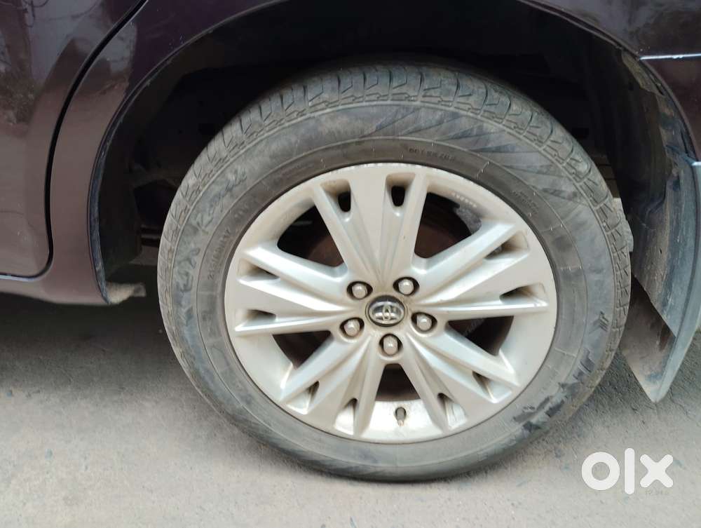 Toyota Innova Crysta 2.8 Zx At, 2016, Diesel