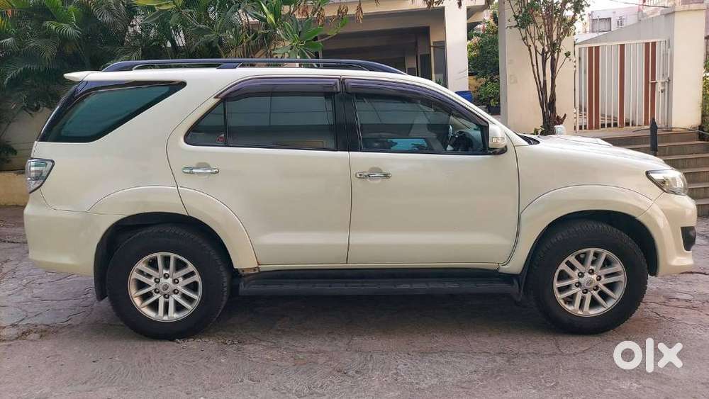 Toyota Fortuner 3.0 4x2 Automatic, 2013, Diesel