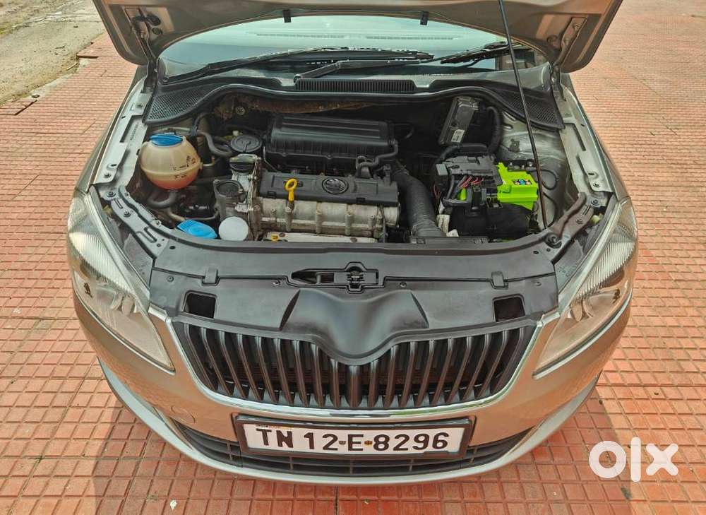 Skoda Rapid Elegance 1.6 Mpfi At, 2015, Petrol