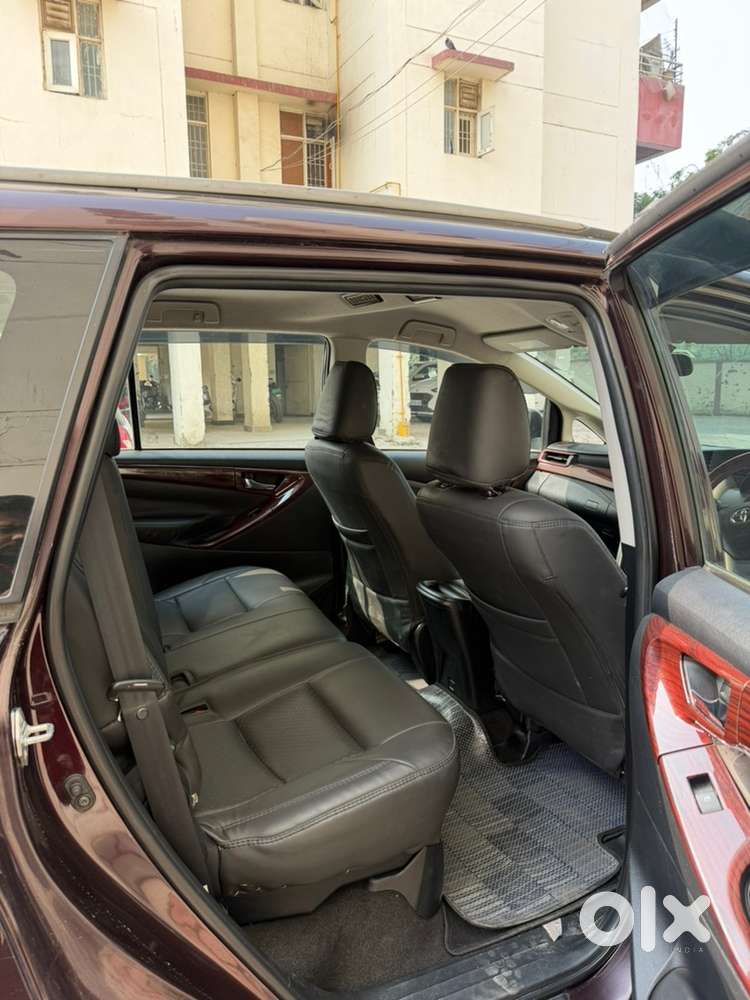 Toyota Innova Crysta Gx At 2.8  2017 Petrol 41000 Km Driven