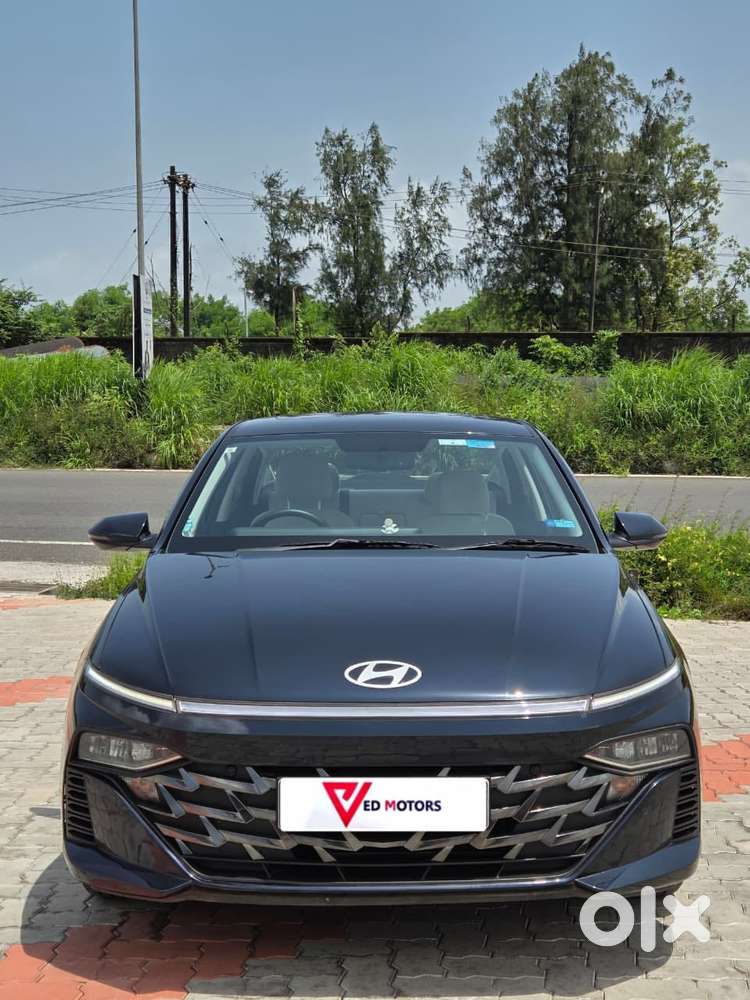 Hyundai Verna 1.5 Sx Ivt, 2024, Petrol
