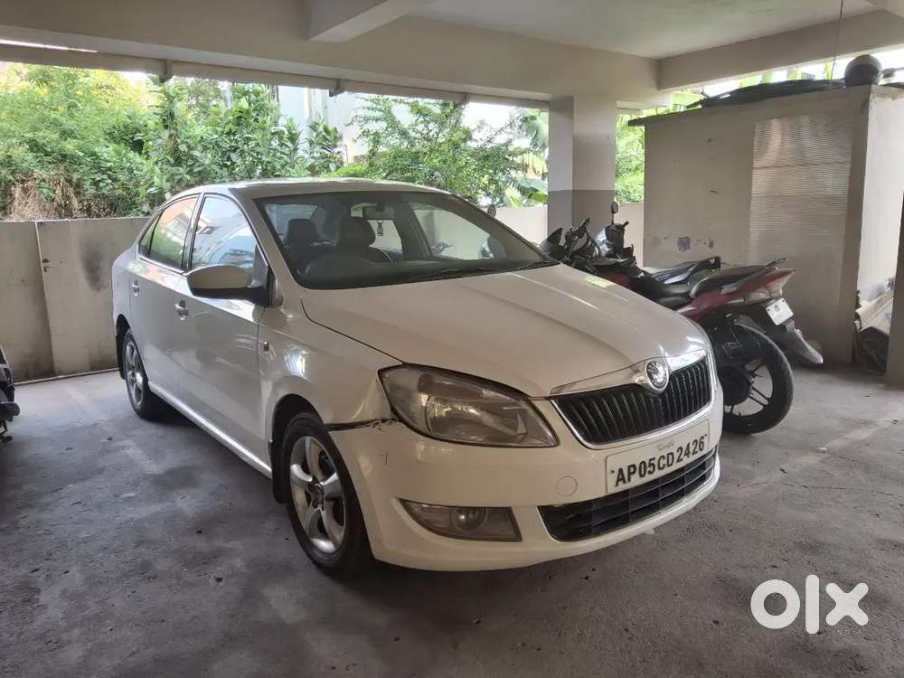 Skoda Rapid 2012