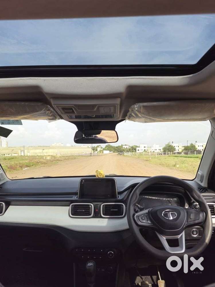 Tata Punch Creative Dual Tone Mt Sunroof, 2023, Cng & Hybrids