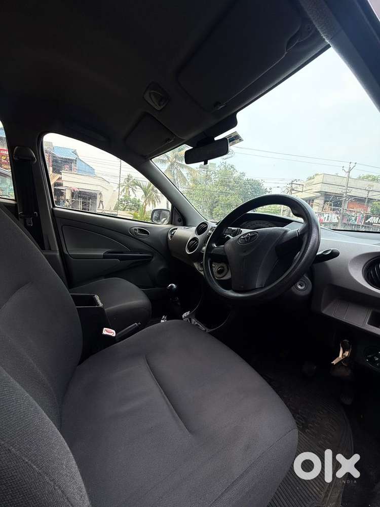 Toyota Etios 2010-2012 G, 2011, Petrol